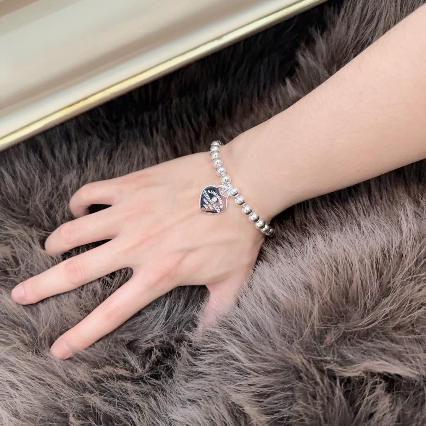 Tiffany & Co. Return to Tiffany Silver Bead Bracelet